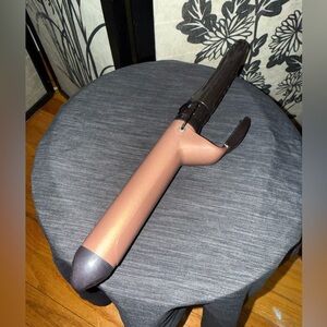 Rose Gold Curling Iron with Black Barrel